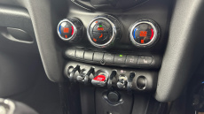 MINI Hatchback 1.5 Cooper Classic 5dr Petrol Hatchback